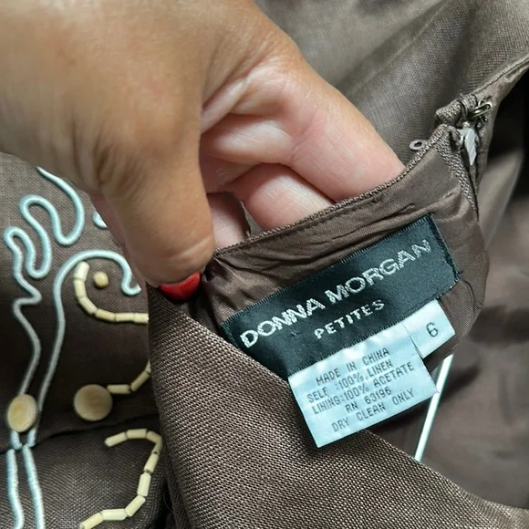 Donna Morgan Brown Midi Dress with White Embroidered Waist - Picture 5 of 9